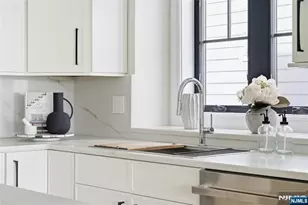 27 Willow St, Millburn, NJ 07041 - Photo 15