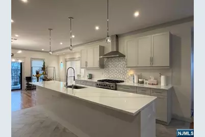 261 7th Street B #B, Palisades Park, NJ 07650 - Photo 5