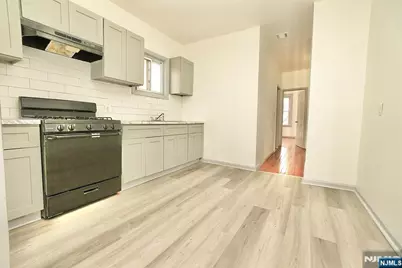 76 Aldine Street, Newark, NJ 07112 - Photo 5