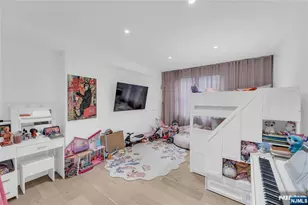 101 Shearwater Ct 25, Jersey City, NJ 07305 - Photo 17