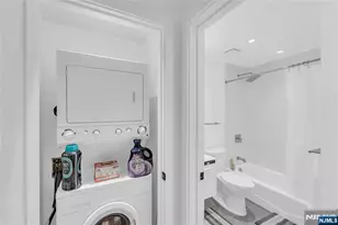 101 Shearwater Ct 25, Jersey City, NJ 07305 - Photo 19