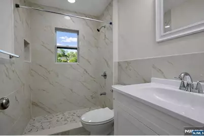 86 Howland Avenue, Teaneck Township, NJ 07666 - Photo 23