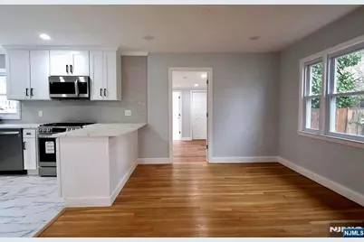 86 Howland Avenue, Teaneck Township, NJ 07666 - Photo 19