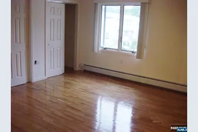 755 Edgewater Avenue 2 #2, Ridgefield, NJ 07657 - Photo 7