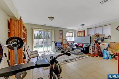 248 Clark Terrace, Cliffside Park, NJ 07010 - Photo 13