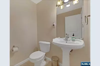 248 Clark Terrace, Cliffside Park, NJ 07010 - Photo 27