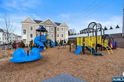 70 Leahy Drive, Wood Ridge, NJ 07075 - Photo 33