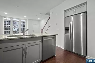 70 Leahy Drive, Wood Ridge, NJ 07075 - Photo 9