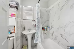 70 Delford Ave, Bergenfield, NJ 07621 - Photo 13