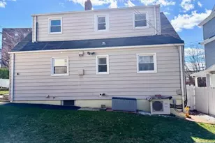 54 Austin St, Ridgefield Park, NJ 07660 - Photo 3