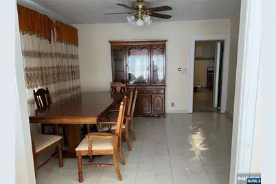 579 Oregon Avenue, Cliffside Park, NJ 07010 - Photo 7