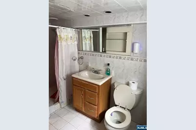 579 Oregon Avenue, Cliffside Park, NJ 07010 - Photo 29