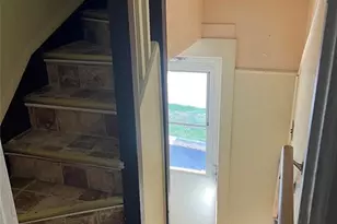 579 Oregon Ave, Cliffside Park, NJ 07010 - Photo 31