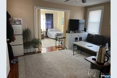 579 Oregon Avenue, Cliffside Park, NJ 07010 - Photo 17