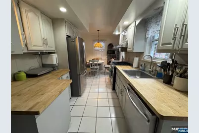 40 Sylvan Avenue, Bergenfield, NJ 07621 - Photo 7