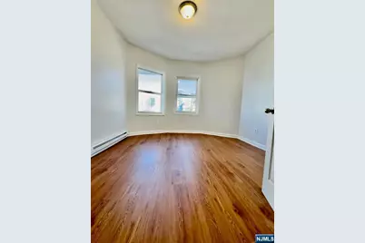 489 17th Street 2 #2, Newark, NJ 07103 - Photo 1