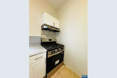 489 17th Street 2 #2, Newark, NJ 07103 - Photo 7