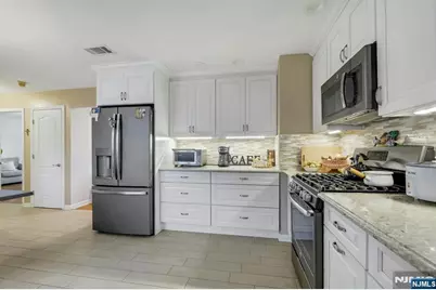 25 Veterans Place, North Arlington, NJ 07031 - Photo 37