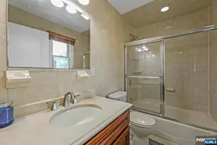 627 Concord St, New Milford, NJ 07646 - Photo 31