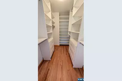 277 Wallington Avenue, Wallington, NJ 07057 - Photo 13