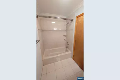 277 Wallington Avenue, Wallington, NJ 07057 - Photo 9