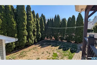 277 Wallington Avenue, Wallington, NJ 07057 - Photo 27