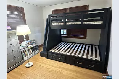 325 Bogert Avenue, Ridgewood, NJ 07450 - Photo 17