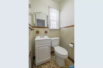 9 Lincoln Avenue, Rutherford, NJ 07070 - Photo 17