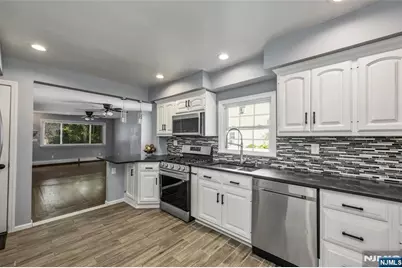 31-33 William Street, Bergenfield, NJ 07621 - Photo 7