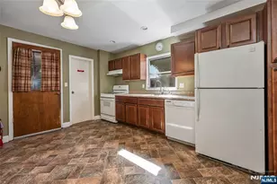 31-33 William St, Bergenfield, NJ 07621 - Photo 19