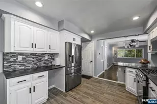 31-33 William St, Bergenfield, NJ 07621 - Photo 9