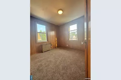 688 Kingsland Avenue 2 #2, Ridgefield, NJ 07657 - Photo 13