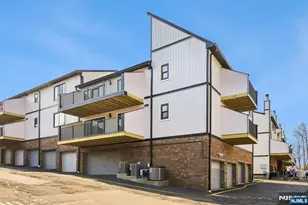 1431 John St, Fort Lee, NJ 07024 - Photo 37