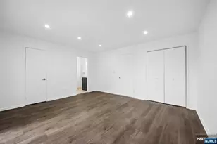 1431 John St, Fort Lee, NJ 07024 - Photo 23