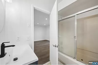 1431 John Street, Fort Lee, NJ 07024 - Photo 25