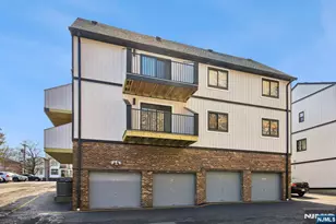 1431 John St, Fort Lee, NJ 07024 - Photo 35