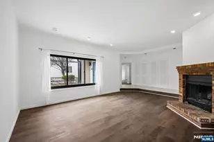 1431 John St, Fort Lee, NJ 07024 - Photo 5