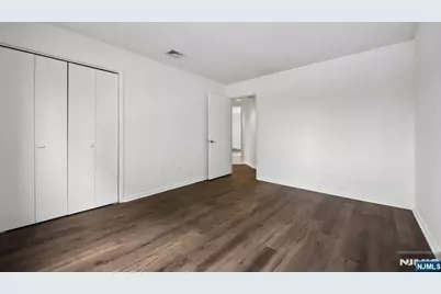 1431 John Street, Fort Lee, NJ 07024 - Photo 27