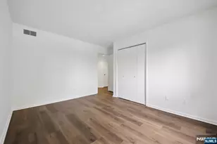 1431 John St, Fort Lee, NJ 07024 - Photo 29