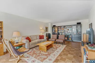 2150 Center Avenue 3C #3C, Fort Lee, NJ 07024 - Photo 3