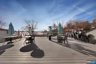 33 Colony Rd, Edgewater, NJ 07020 - Photo 9