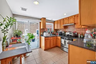 99 Bruen St, Newark, NJ 07105 - Photo 7
