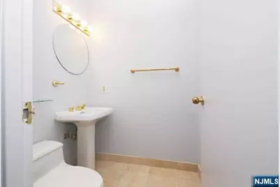 100 Carlyle 11J-N #11J-N, Cliffside Park, NJ 07010 - Photo 19