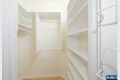 100 Carlyle 11J-N #11J-N, Cliffside Park, NJ 07010 - Photo 11