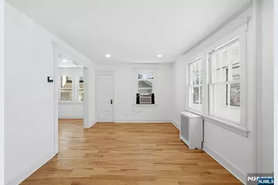 155 W Clinton Avenue, Bergenfield, NJ 07621 - Photo 7