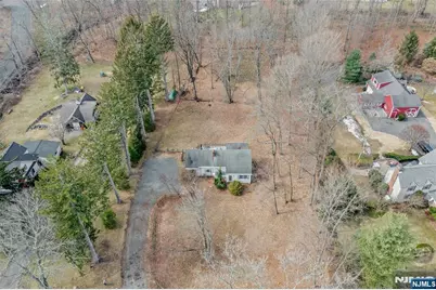 61 W Saddle River Road, Saddle River, NJ 07458 - Photo 3