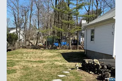 31 Linda Vista Avenue, North Haledon, NJ 07508 - Photo 13