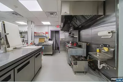 325 Broad Avenue, Palisades Park, NJ 07650 - Photo 11