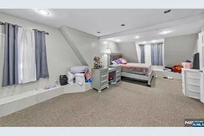 38-40 Nairn Place, Newark, NJ 07108 - Photo 13