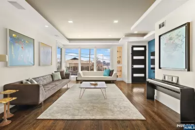 504 Undercliff Avenue, Edgewater, NJ 07020 - Photo 3